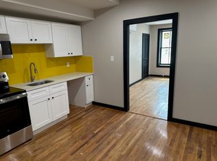 99 Ferry St #2A, Troy, NY 12180
