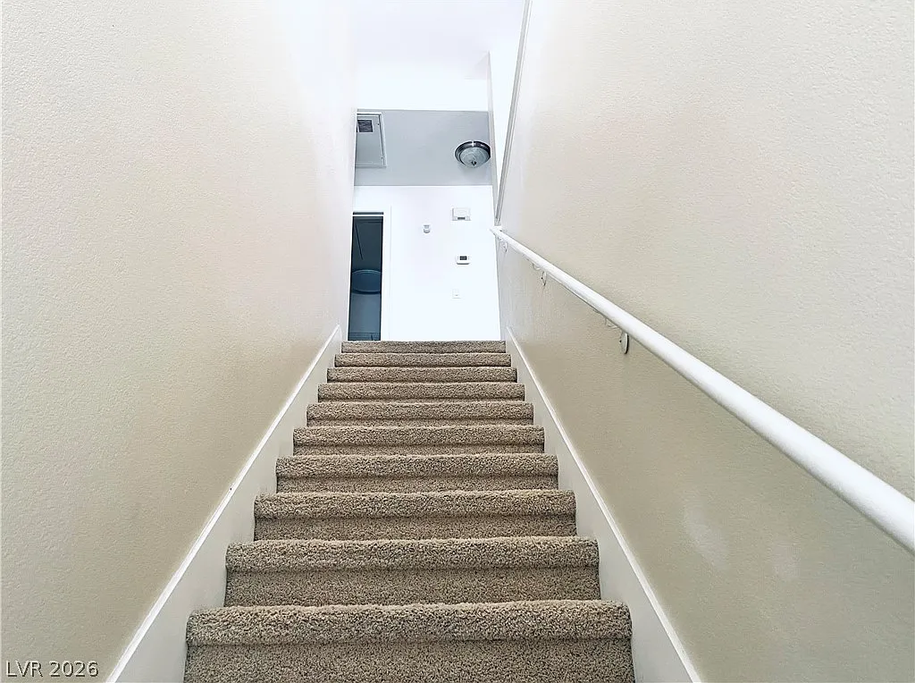 2 bed, 2.0 bath, 1073 sqft, $1,685 — Photo 3