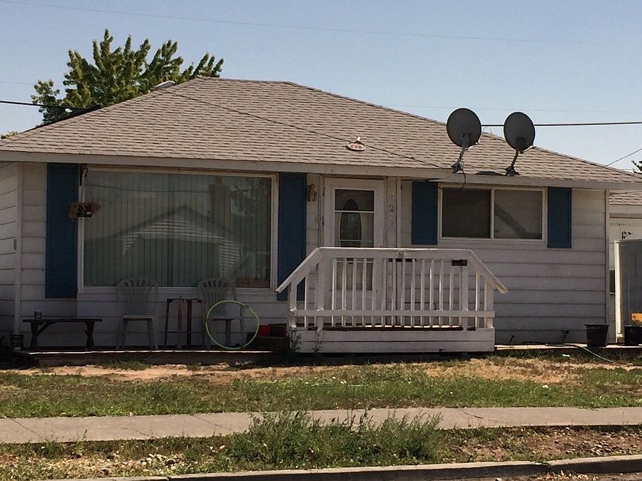 1st image of 927 S Ironwood Dr