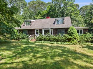 40 Knoll Rd, Southampton, NY 11968