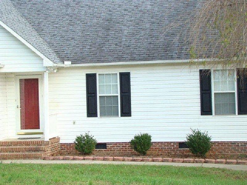 2nd image of 2205 Cedarwood Ct
