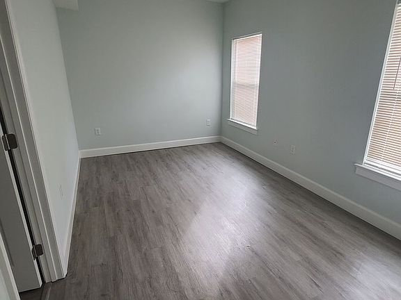 5th image of 837 S Missouri Ave