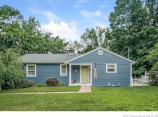 13 Brooklane Rd, Plantsville, CT 06479