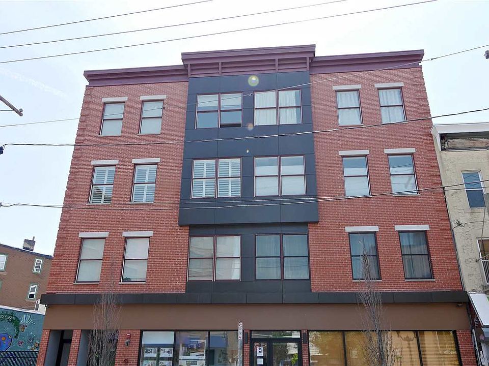 1st image of 349 3rd St APT 3D