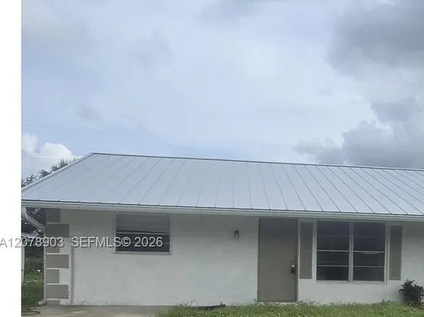3300 SE Fairmont St, Stuart, FL 34997
