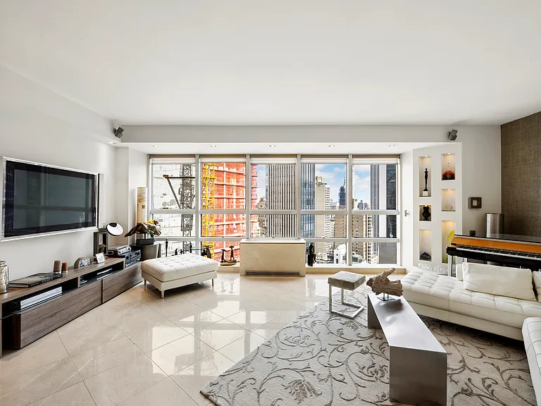 146 W 57th St #42CD — Photo 1