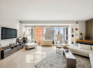 146 W 57th St #42CD, New York, NY 10019