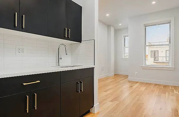 1st image of 351 Grove St #Penthouse