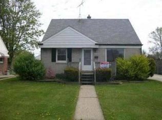 25184 Mackinac St, Roseville, MI 48066