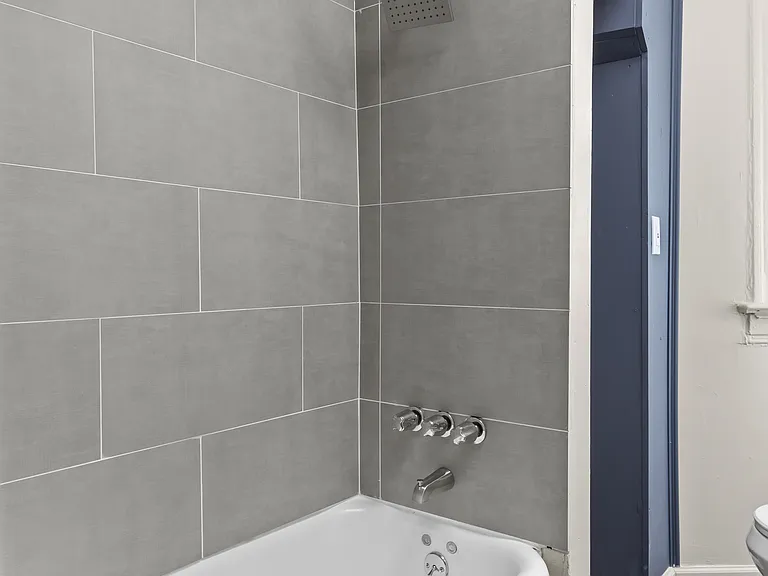 5525 Alaska Ave #2 — Photo 7