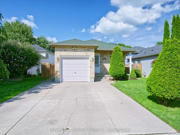 896 Fogerty St, London, ON N5X 4G6