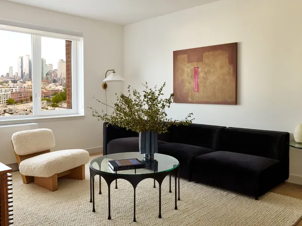 2-33 50th Avenue image 1 of 16