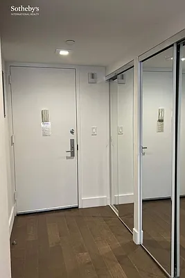 Rented by Sotheby's International Realty | media 32