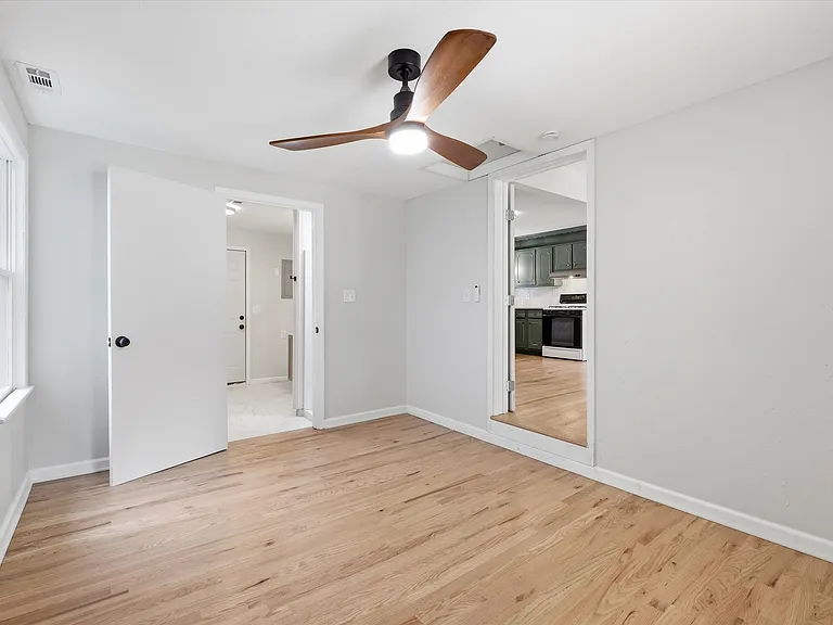 7725 Robinson St — Photo 19