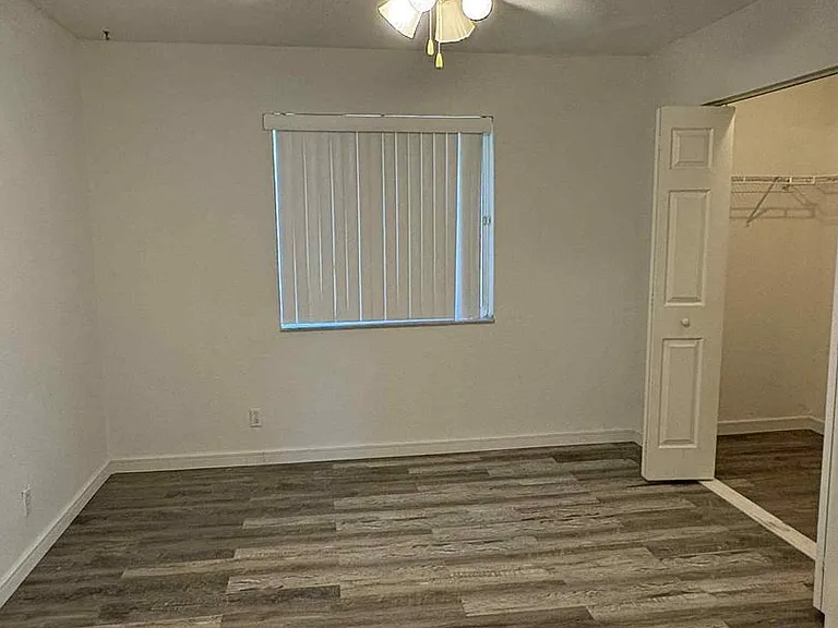 8079 Pacific Beach Dr — Photo 15