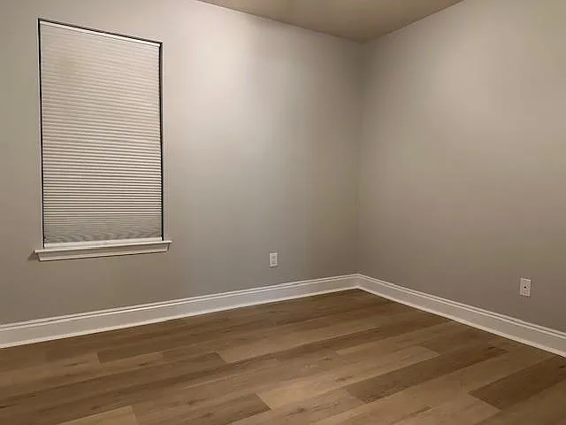 8905 Spring Grv N — Photo 9