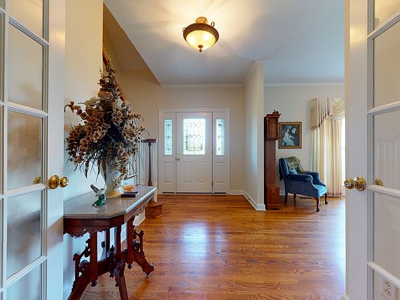 5th image of 208 Jennings Ln