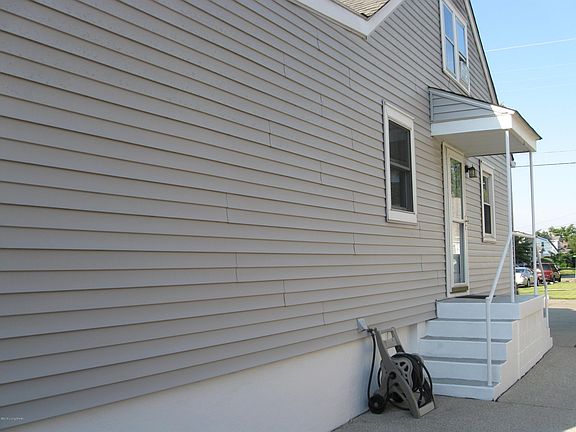 2nd image of 2617 Parklawn Dr