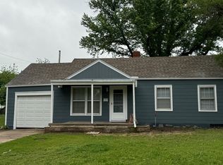 2209 E Mesita Dr, Wichita, KS 67211