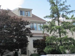 385 Signs Rd #A, Staten Island, NY 10314