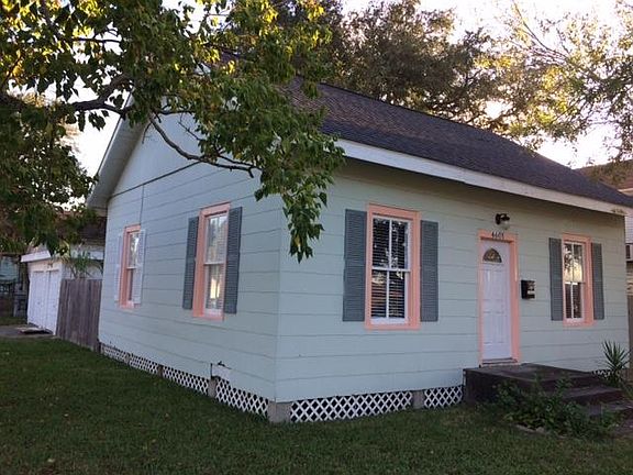 2nd image of 4601 Avenue Q 1/2