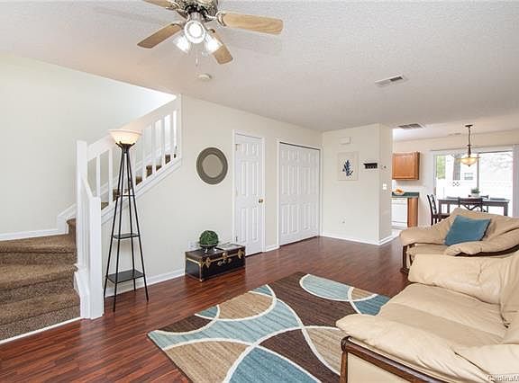 3rd image of 14938 Deshler Ct