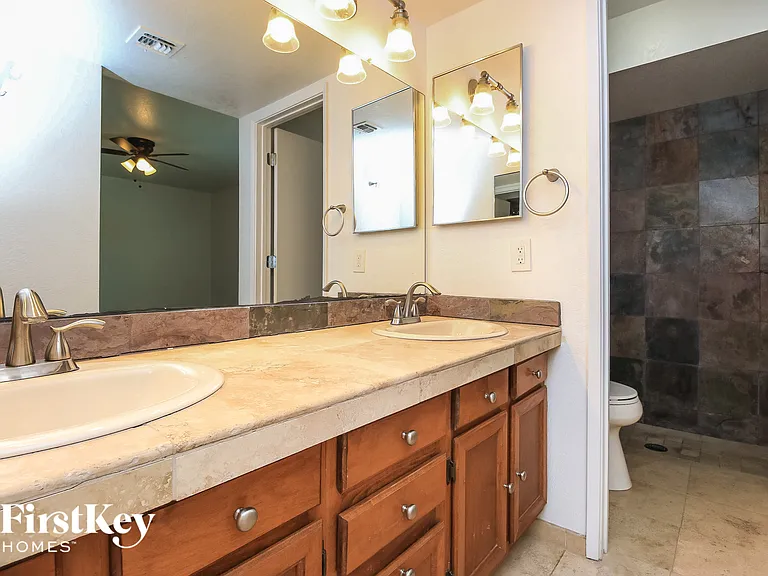 9991 E Victoria Ln — Photo 10