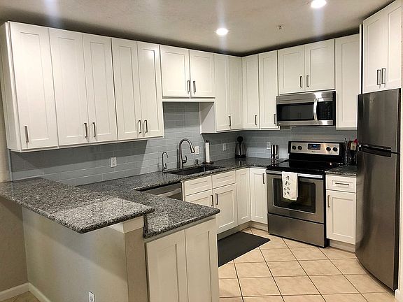 3rd image of 1701 The Greens Way APT 515