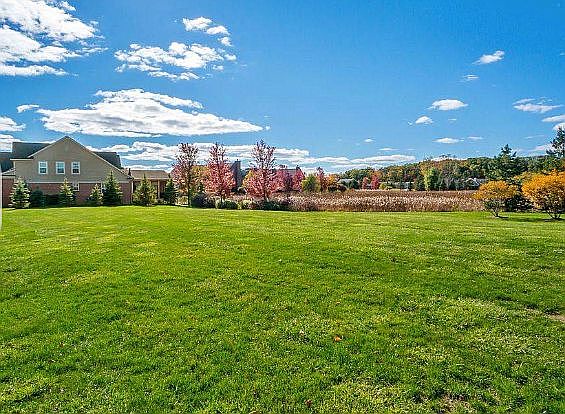 2nd image of 3418 Endsleigh Ln