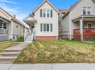 1516 S 73rd St, West Allis, WI 53214