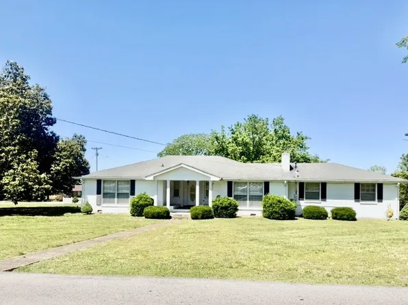 110 Oak Hill Dr, Lebanon, TN 37087