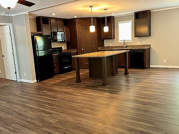 2nd image of 3562 W Royal Dr