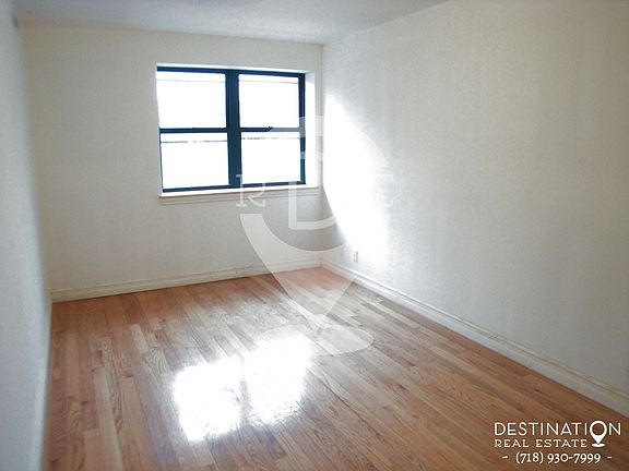 3rd image of 2140 Ocean Ave