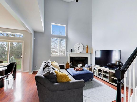 2nd image of 1267 Arapaho Ct