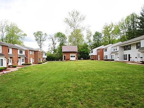 2nd image of 6921 Gracely Dr