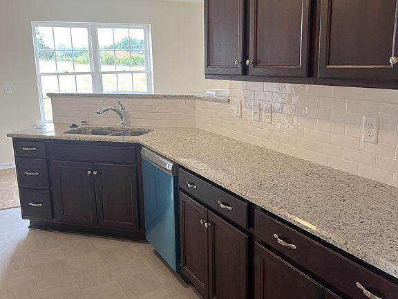 3rd image of 217 Meadowbrook Dr Lot 15