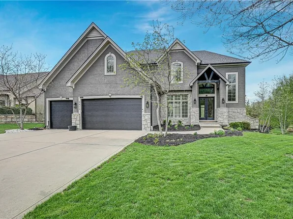 9414 W 149th Ter, Overland Park, KS 66221