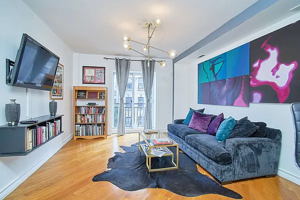Rented by Compass | media 12
