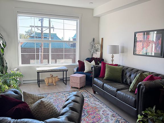 4th image of 22633 Selkirk Ave #308