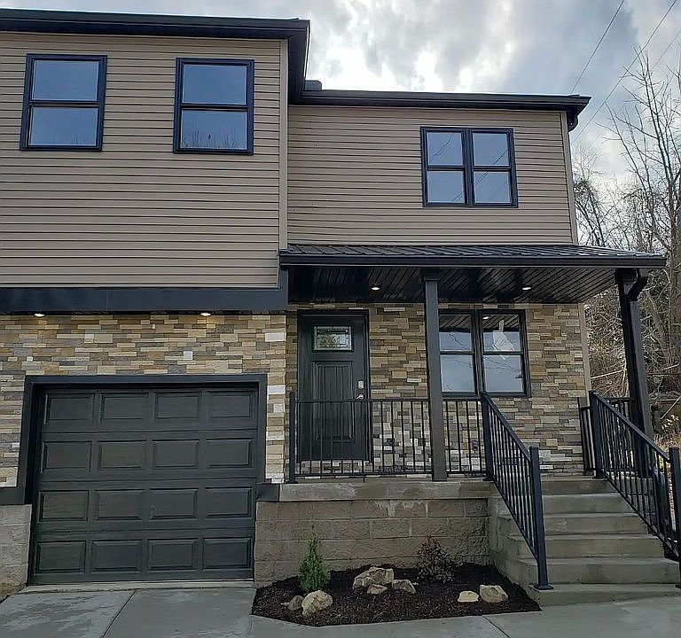 1st image of 707 Delaware St