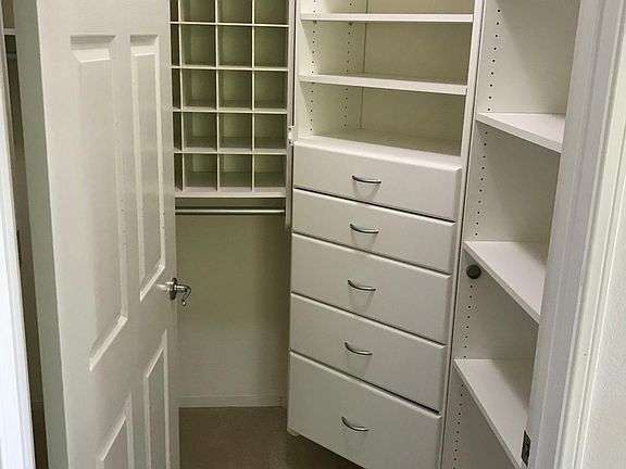 5th image of 220 Caldecott Ln Unit 204