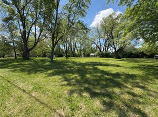 2127 Riedel Ave, Decatur, IL 62526