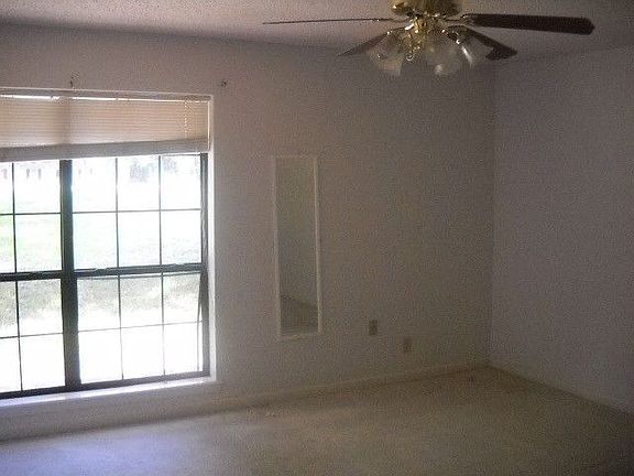 4th image of 5602 Bretwood Dr