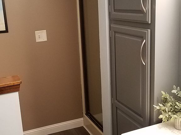 5th image of 107 Bear Dr