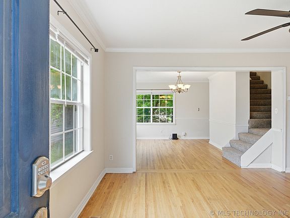 4th image of 2204 S Oswego Pl