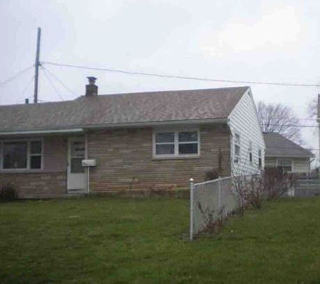 2nd image of 2746 Regina Ave