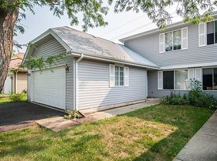 1410 Andover Dr, Aurora, IL 60504