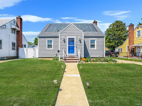 217 Stephen Street, North Bellmore, NY 11710