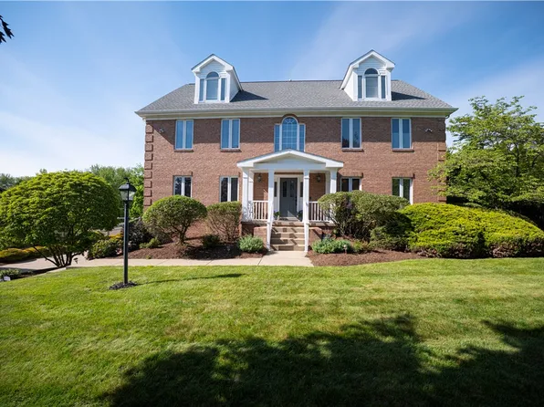 2599 Fountain Hills Dr, Wexford, PA 15090
