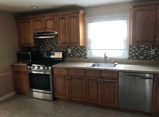 240 N 12th St #B, Kenilworth, NJ 07033